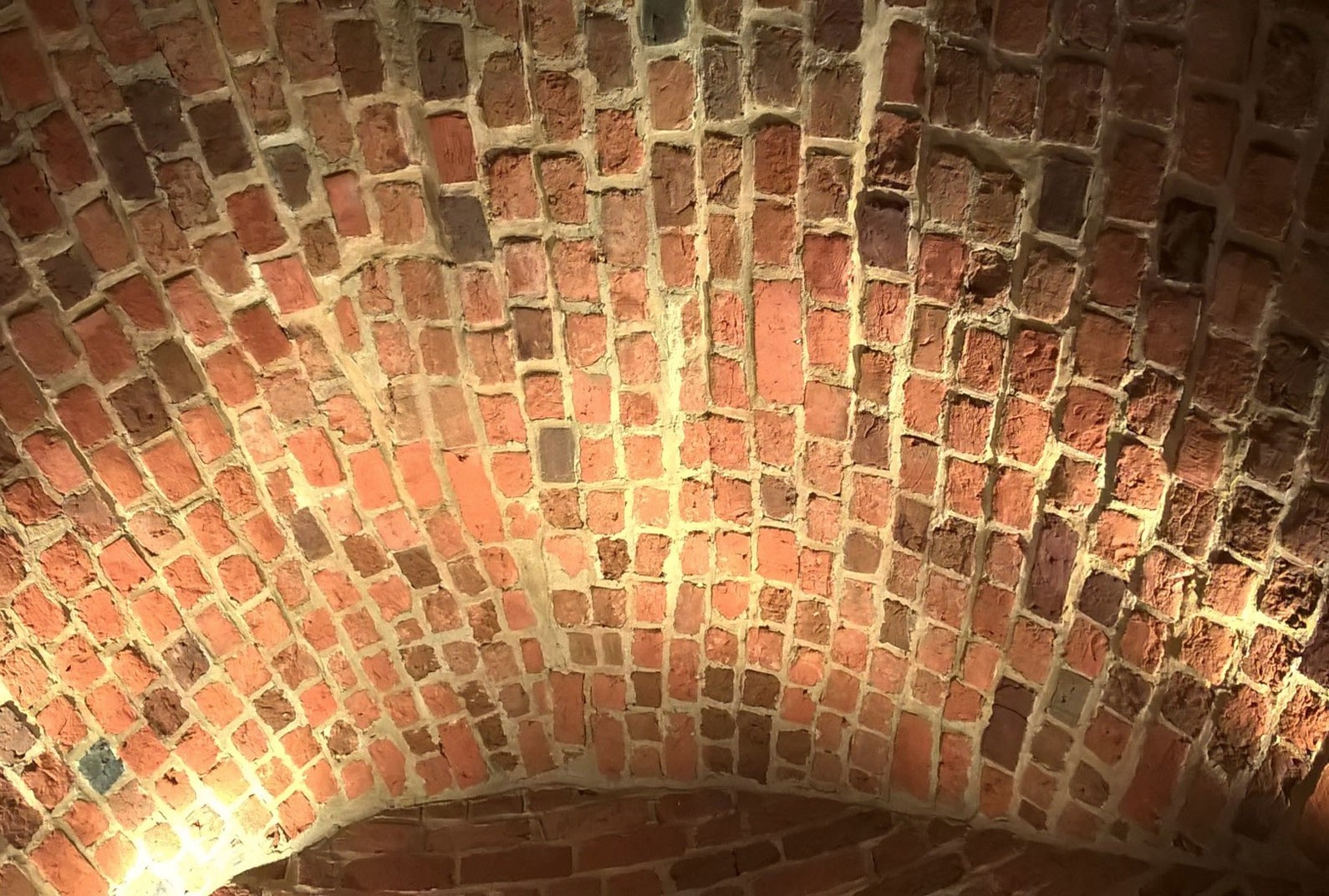 
RENOWACJA ZABYTKÓW 
Alta Sp. z o.o.
Galeria  Kontakt 
