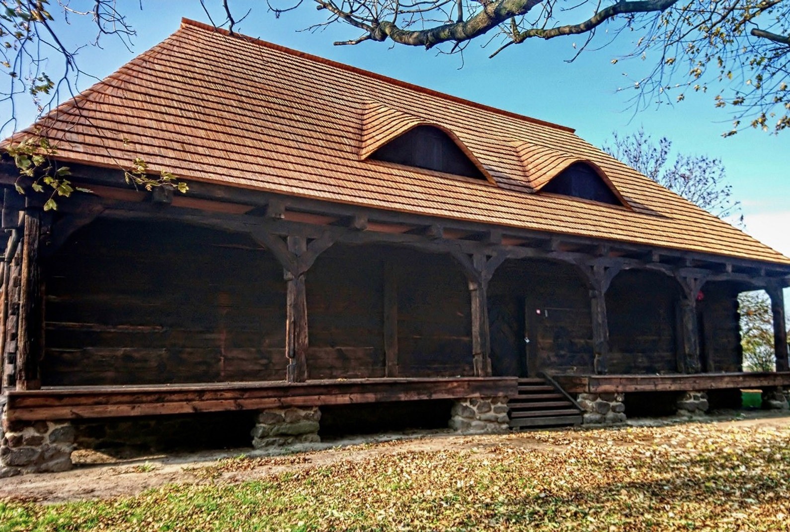 
RENOWACJA ZABYTKÓW 
Alta Sp. z o.o.
Galeria  Kontakt 
