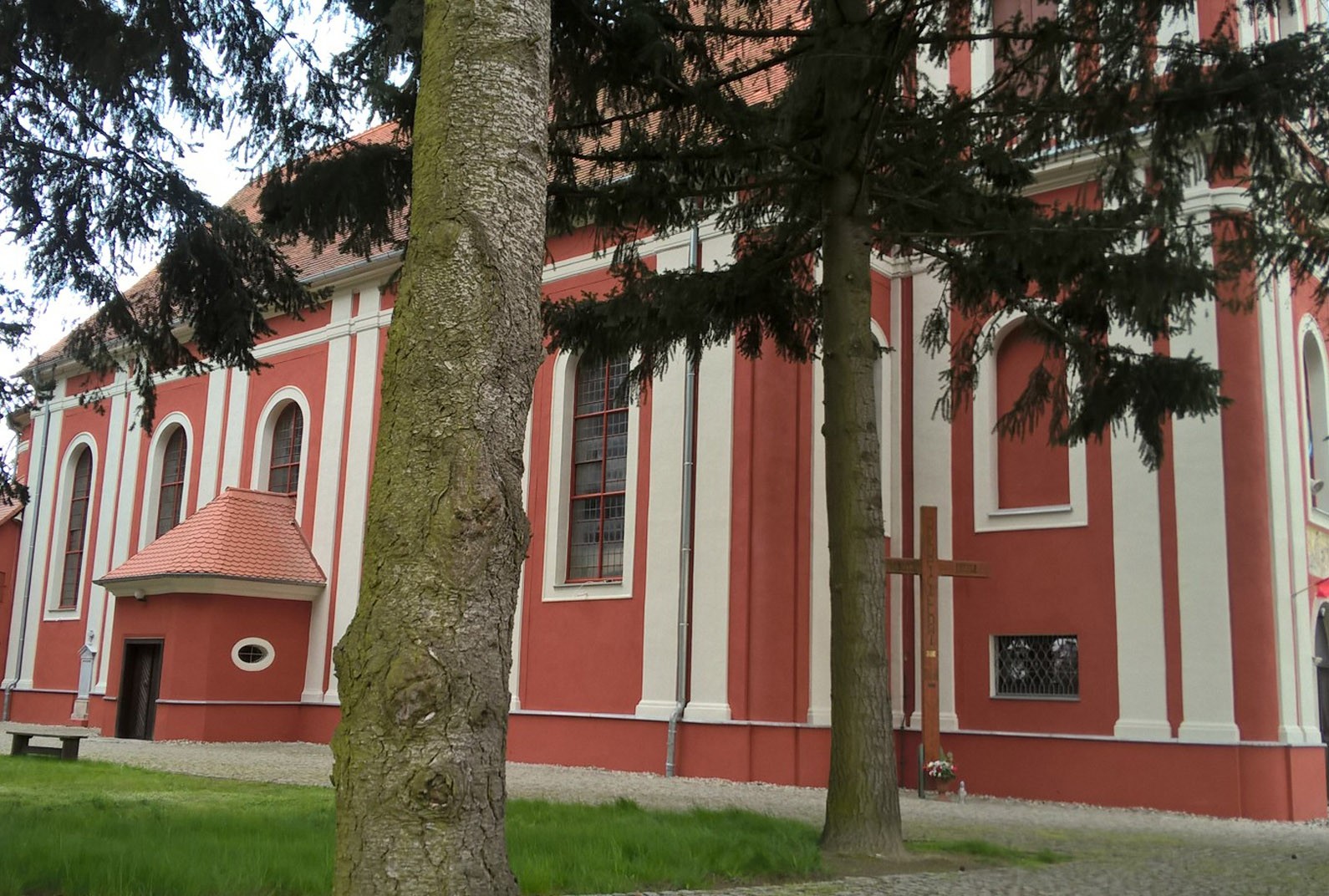 
RENOWACJA ZABYTKÓW 
Alta Sp. z o.o.
Galeria  Kontakt 
