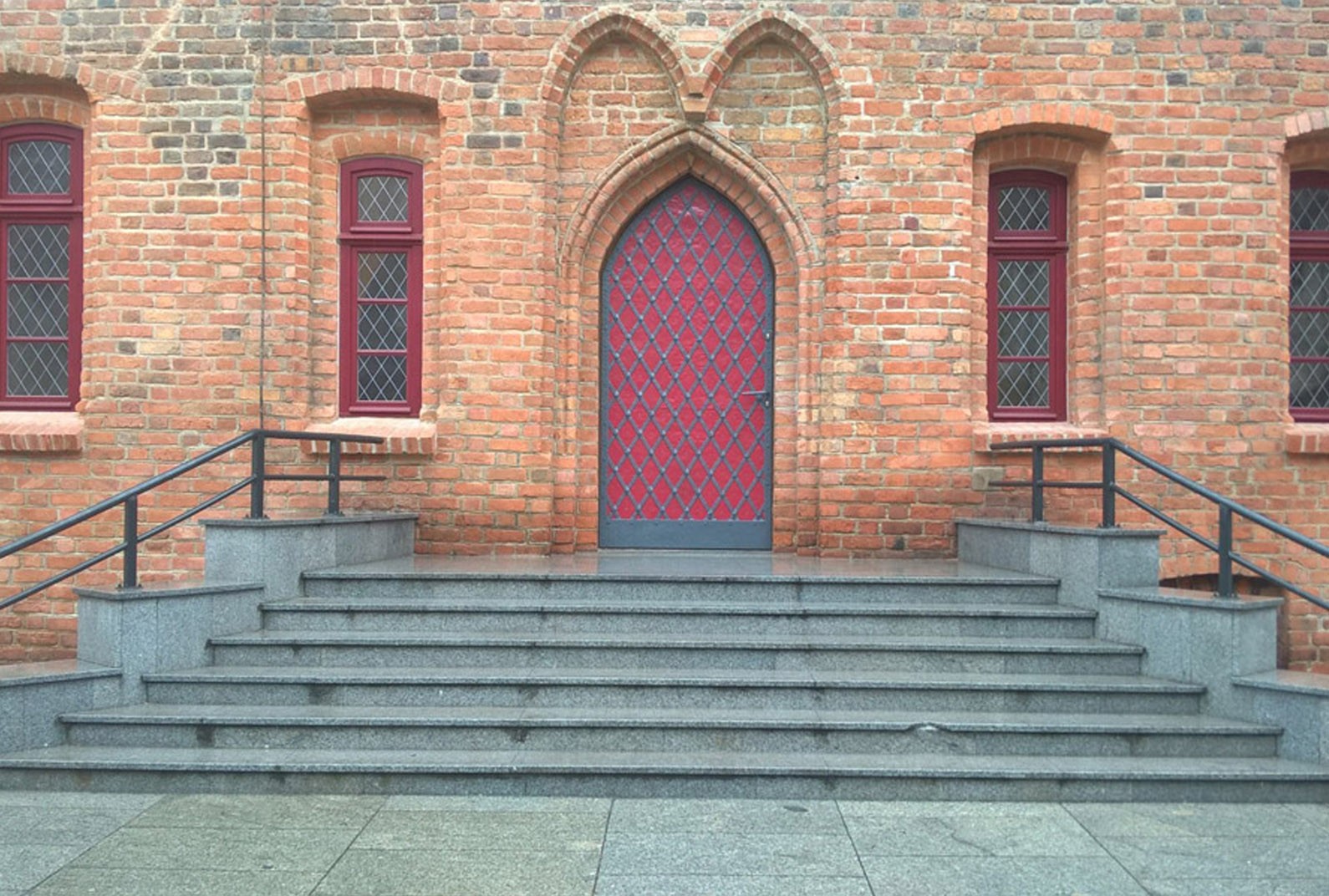 
RENOWACJA ZABYTKÓW 
Alta Sp. z o.o.
Galeria  Kontakt 
