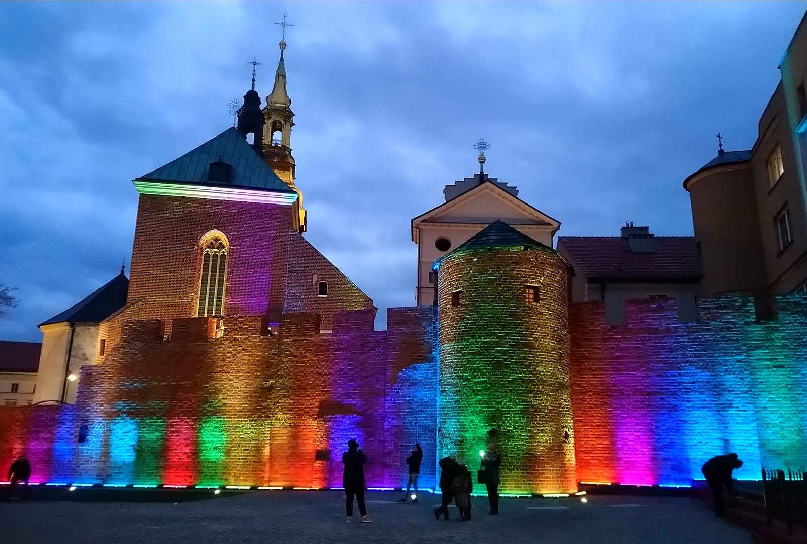 
RENOWACJA ZABYTKÓW 
Alta Sp. z o.o.
Galeria  Kontakt 
